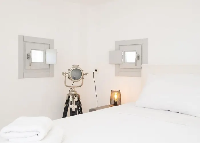 House Of Nikol - Cycladic Sensation * Ano Mera